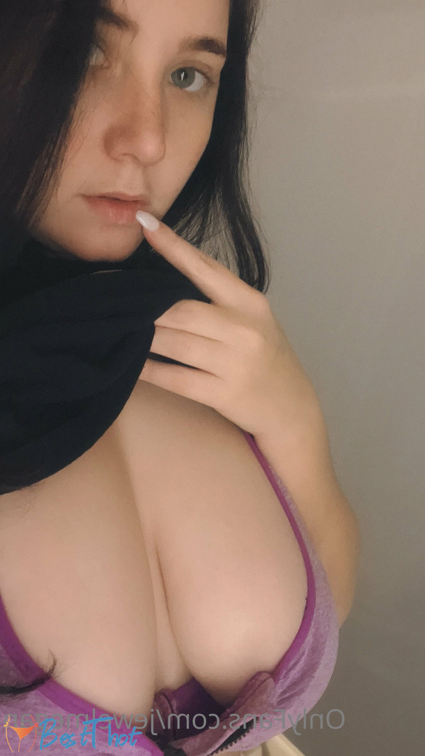 jewelmegan #9456631