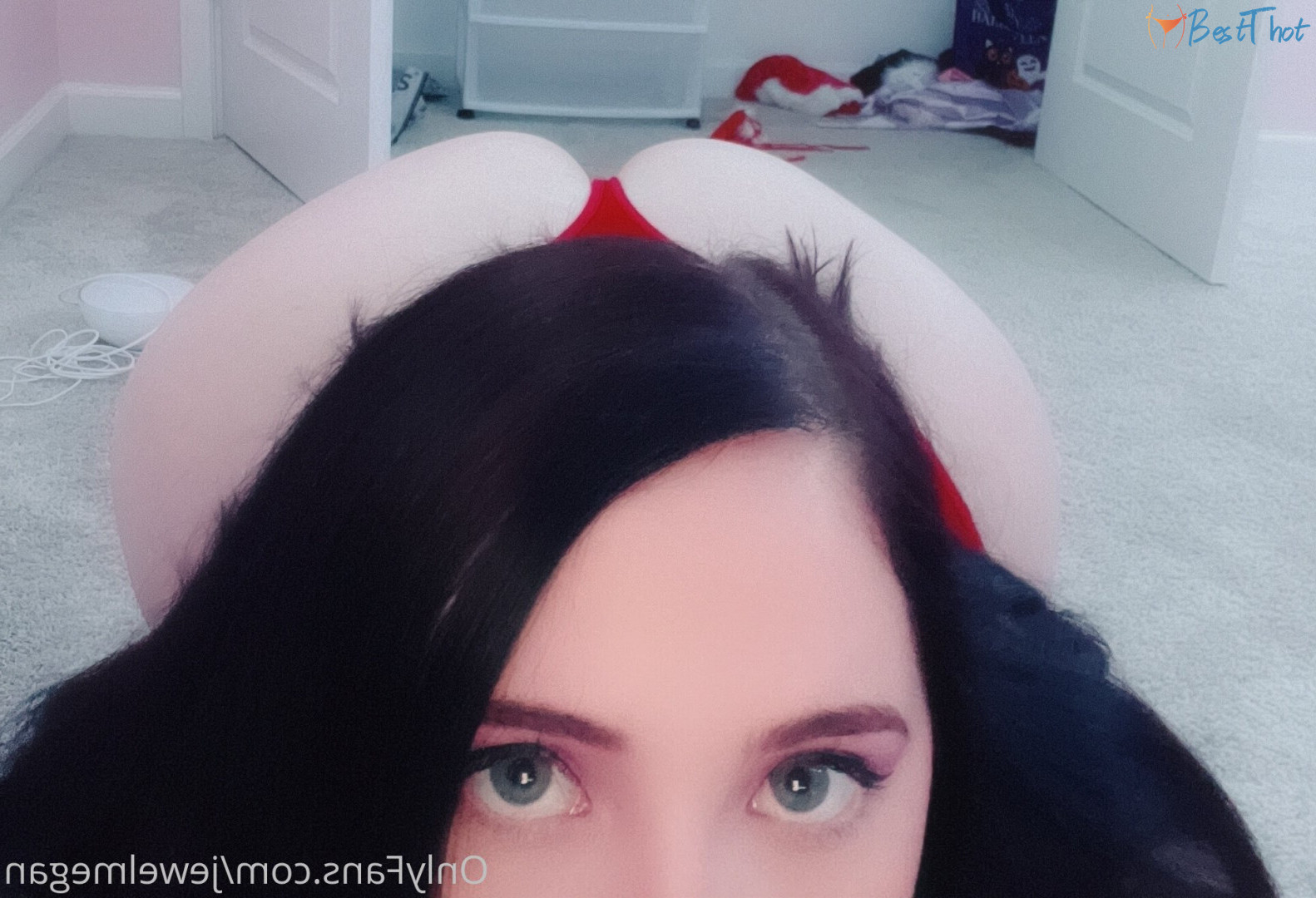jewelmegan #9456845