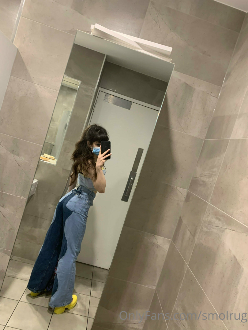 Photo by smolrug published on May 17,2023 21:18:55 - BestThots