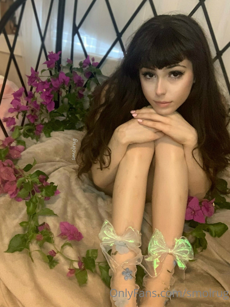 Photo by smolrug published on May 17,2023 21:20:33 - BestThots