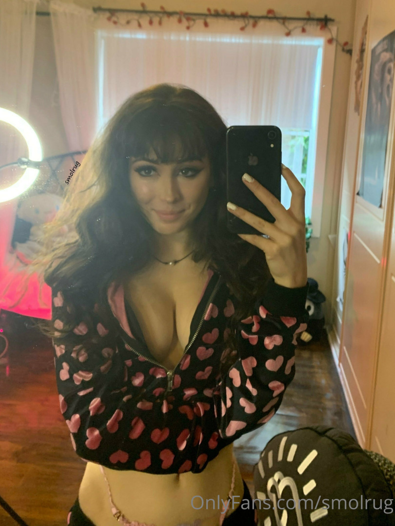 Photo by smolrug published on May 17,2023 21:21:39 - BestThots