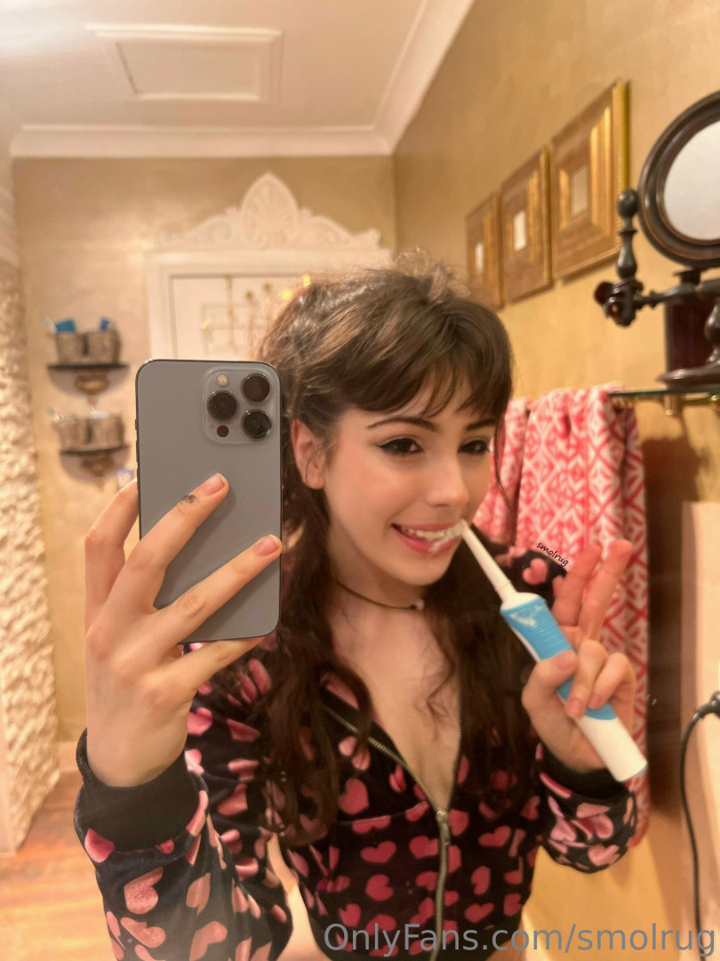 Photo by smolrug published on May 17,2023 21:22:50 - BestThots