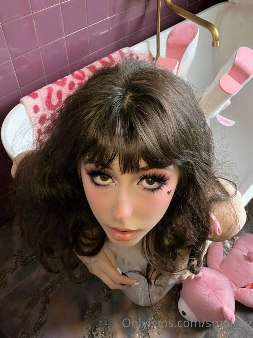 Photo by smolrug published on May 17,2023 21:23:35 - BestThots