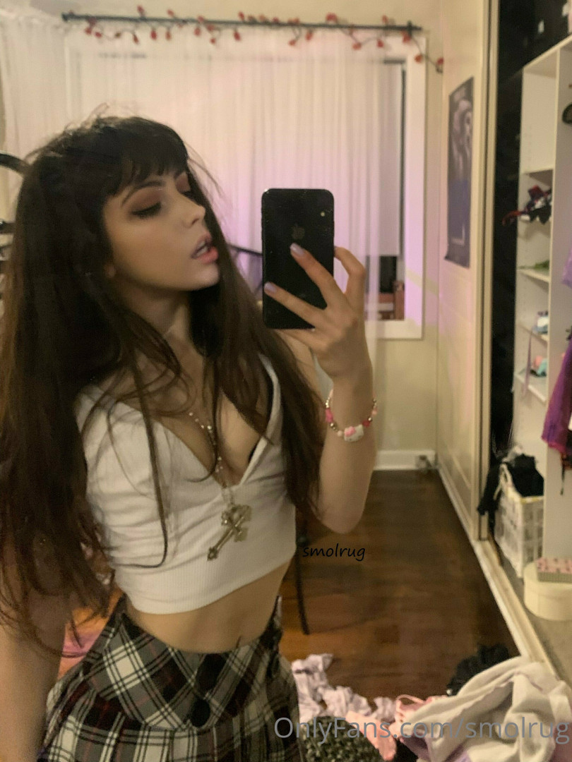 Photo by smolrug published on May 17,2023 21:23:42 - BestThots