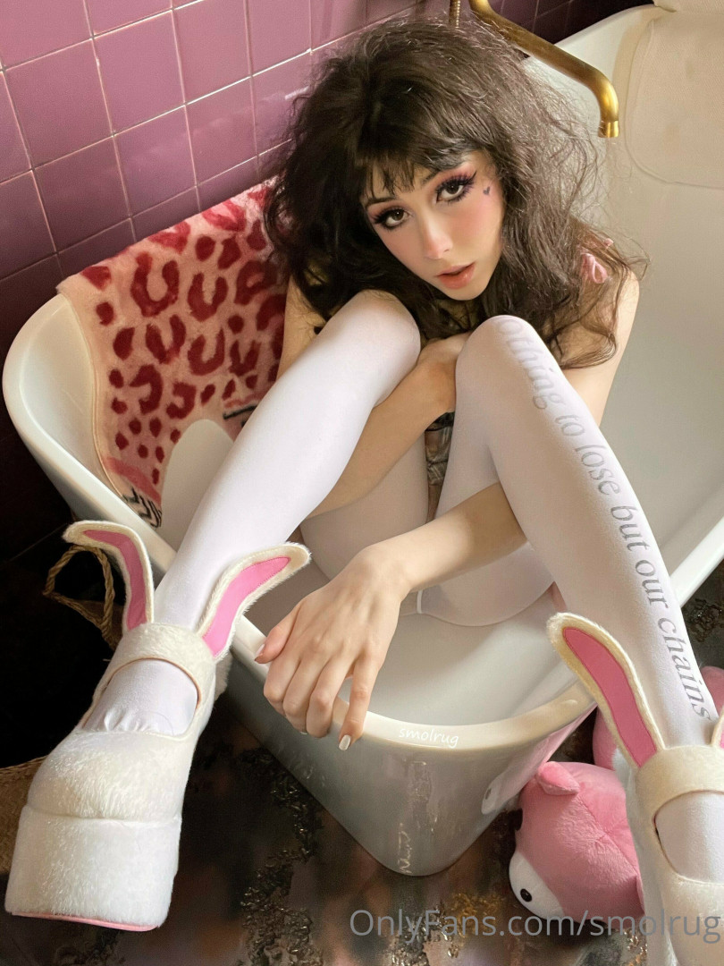 Photo by smolrug published on May 17,2023 21:24:11 - BestThots