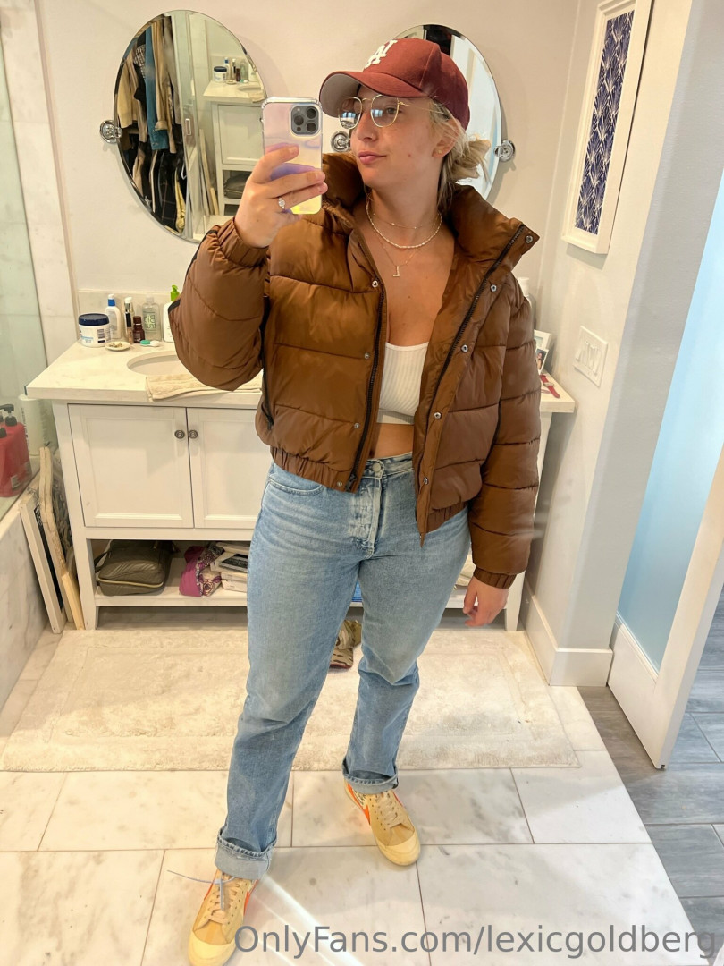 Photo by lexicgoldberg published on June 26,2023 22:57:46 - BestThots