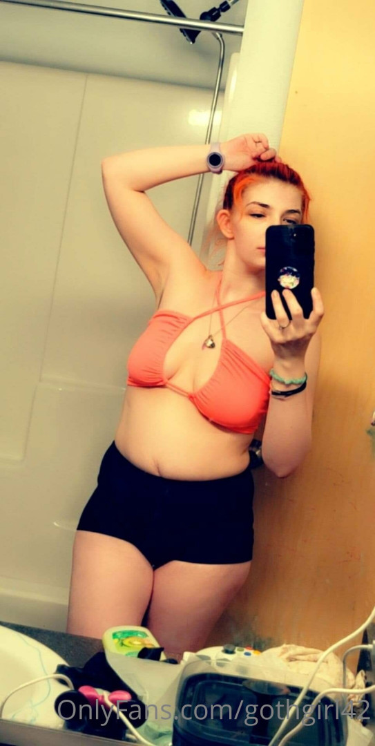 Photo by gothgirl42 published on May 26,2023 09:50:23 - BestThots