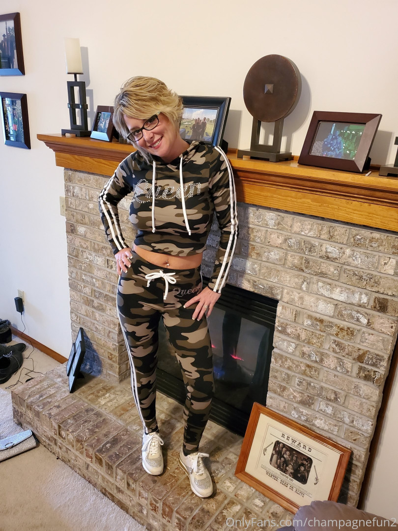 Photo by champagnefun2 published on May 29,2023 07:09:02 - BestThots