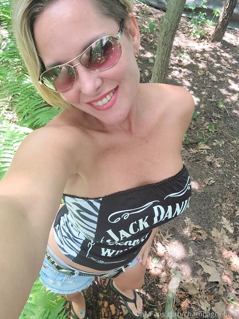 Photo by champagnefun2 published on May 29,2023 07:21:46 - BestThots