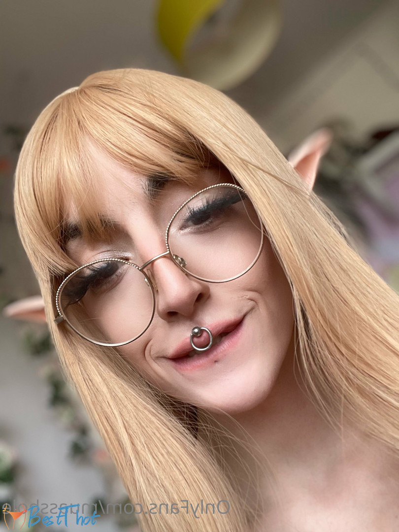 Photo by muasshole published on December 15,2024 18:04:28 - BestThots