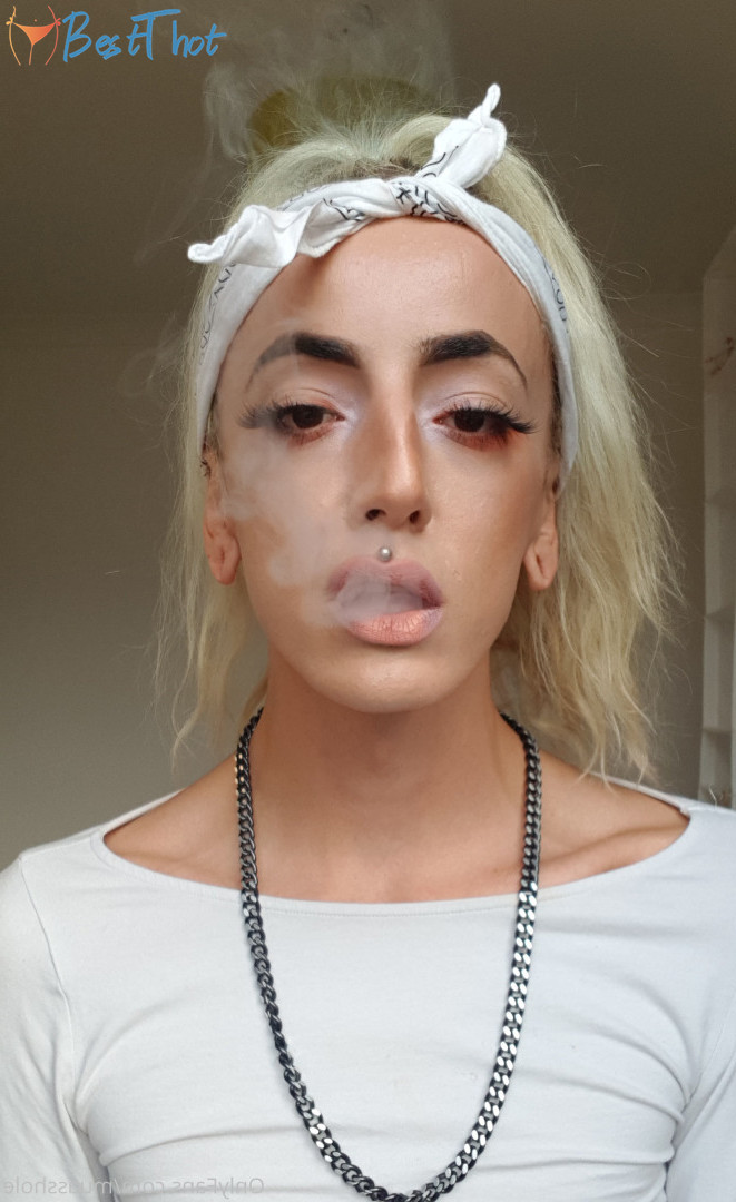 Photo by muasshole published on December 15,2024 19:06:27 - BestThots