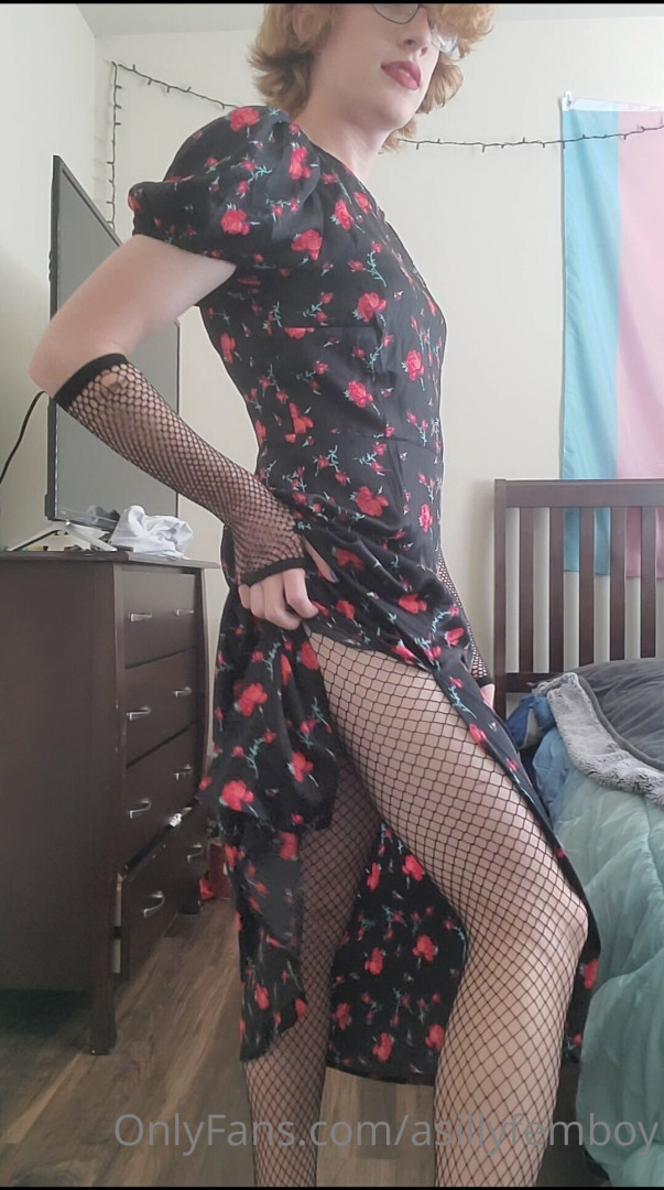 Photo by asillyfemboy published on July 20,2023 20:00:18 - BestThots