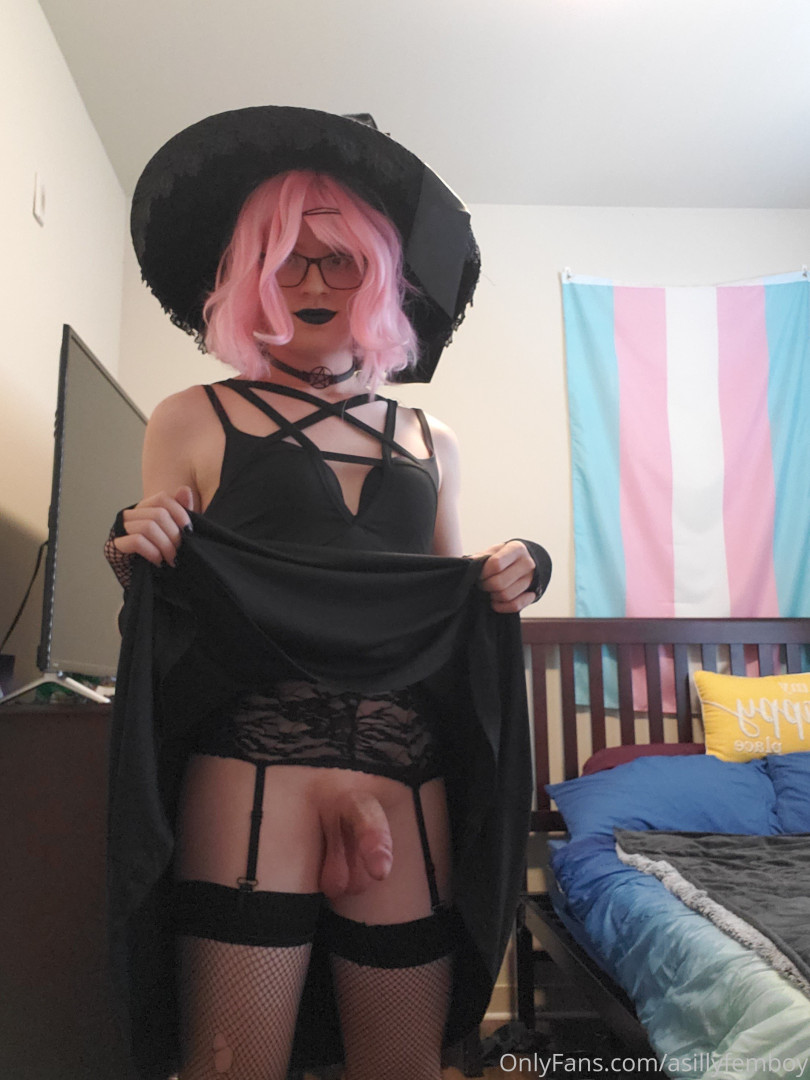 Photo by asillyfemboy published on July 20,2023 20:00:43 - BestThots