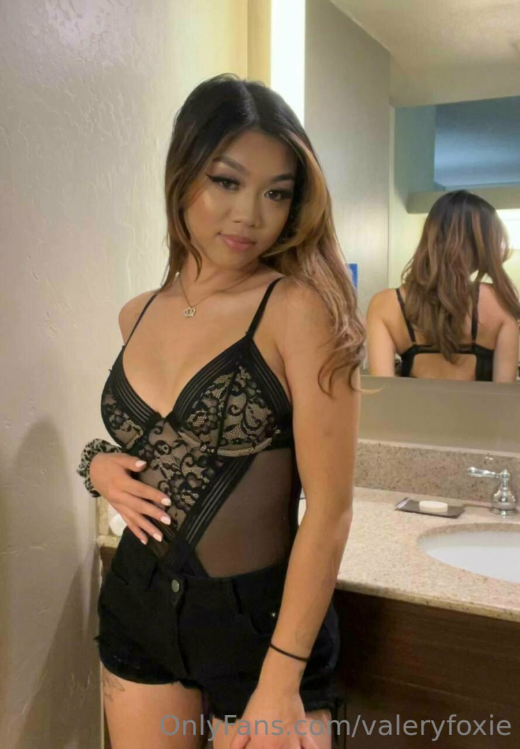 Photo by valeryfoxie published on October 11,2023 01:58:27 - BestThots