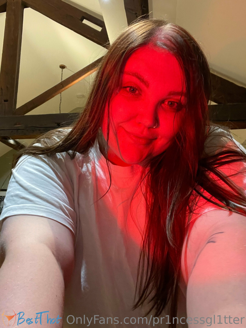Photo by pr1ncessgl1tter published on January 25,2025 03:02:32 - BestThots