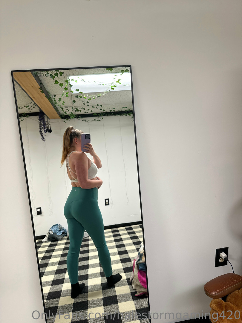 Photo by halestormgaming420 published on June 27,2023 19:35:17 - BestThots