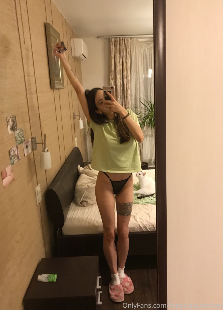 Photo by thepleasureofsex published on June 12,2023 21:03:24 - BestThots