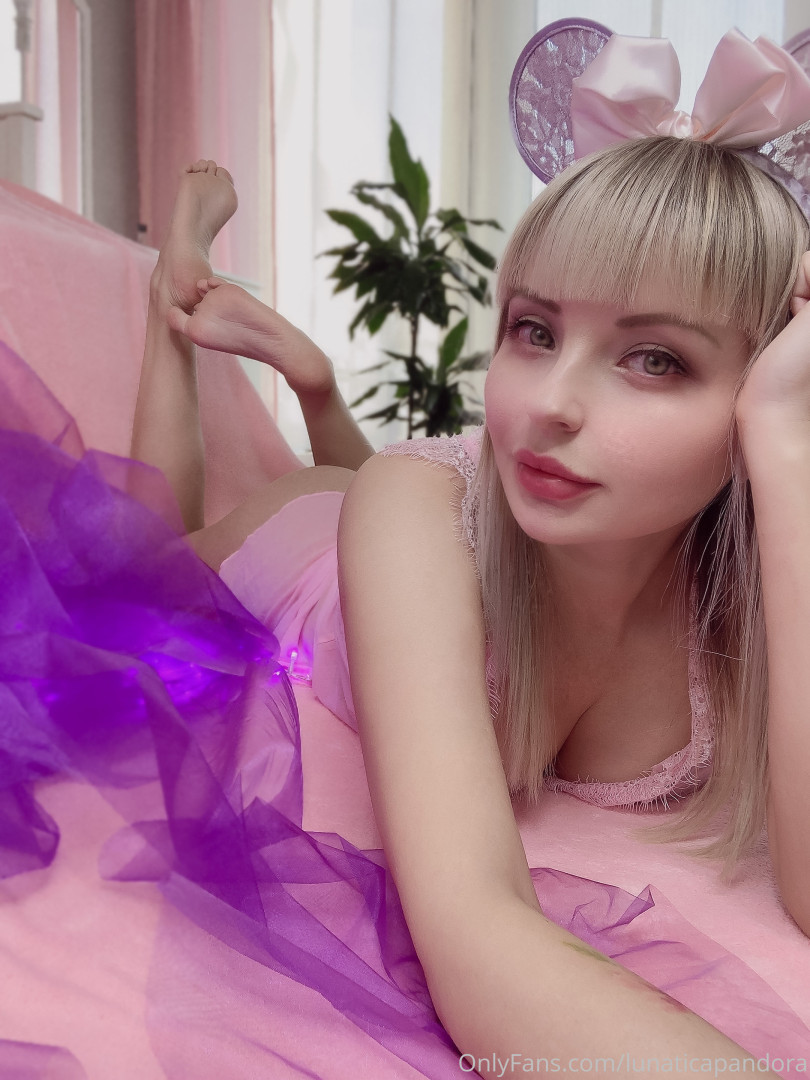 Photo by lunaticapandora published on October 17,2023 02:50:22 - BestThots
