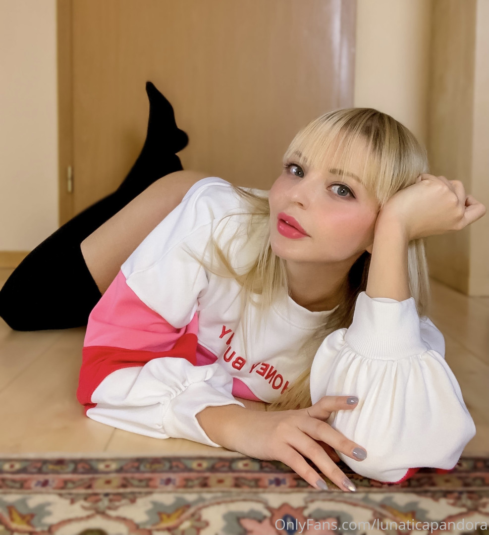 Photo by lunaticapandora published on October 17,2023 03:04:06 - BestThots