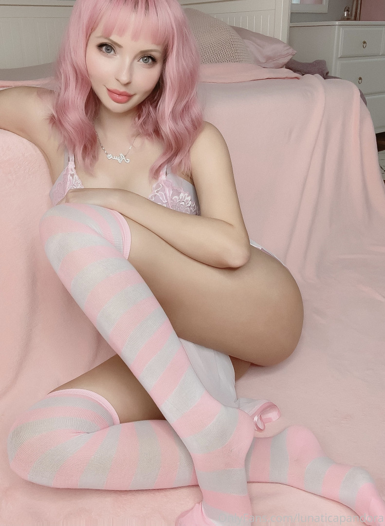 Photo by lunaticapandora published on October 17,2023 03:07:44 - BestThots