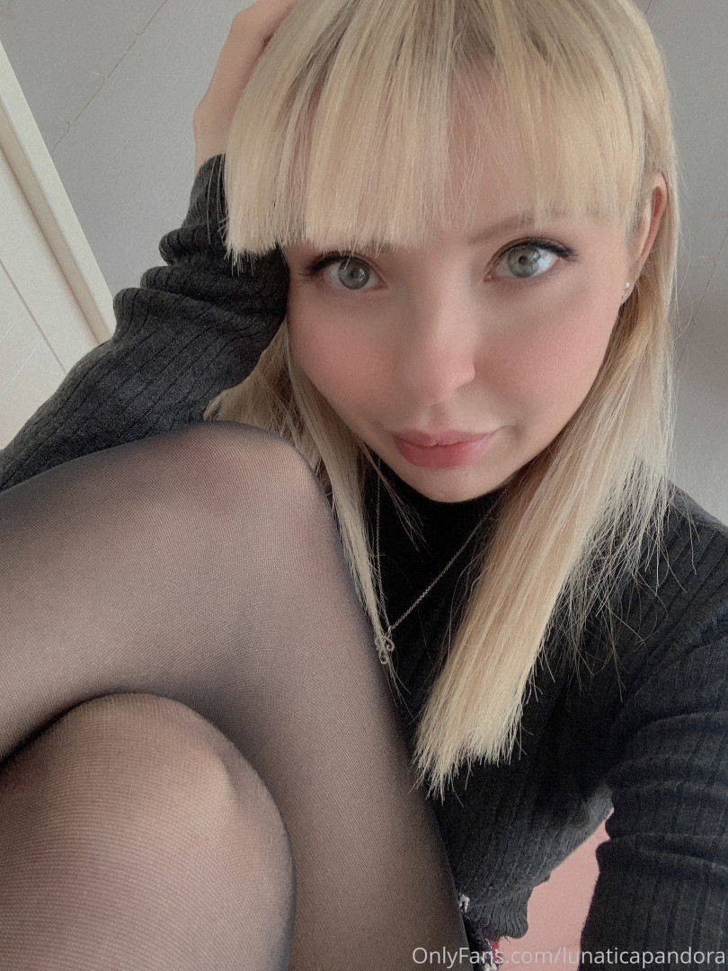 Photo by lunaticapandora published on October 17,2023 03:20:08 - BestThots