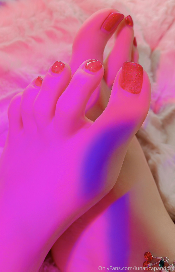 Photo by lunaticapandora published on October 17,2023 03:27:02 - BestThots