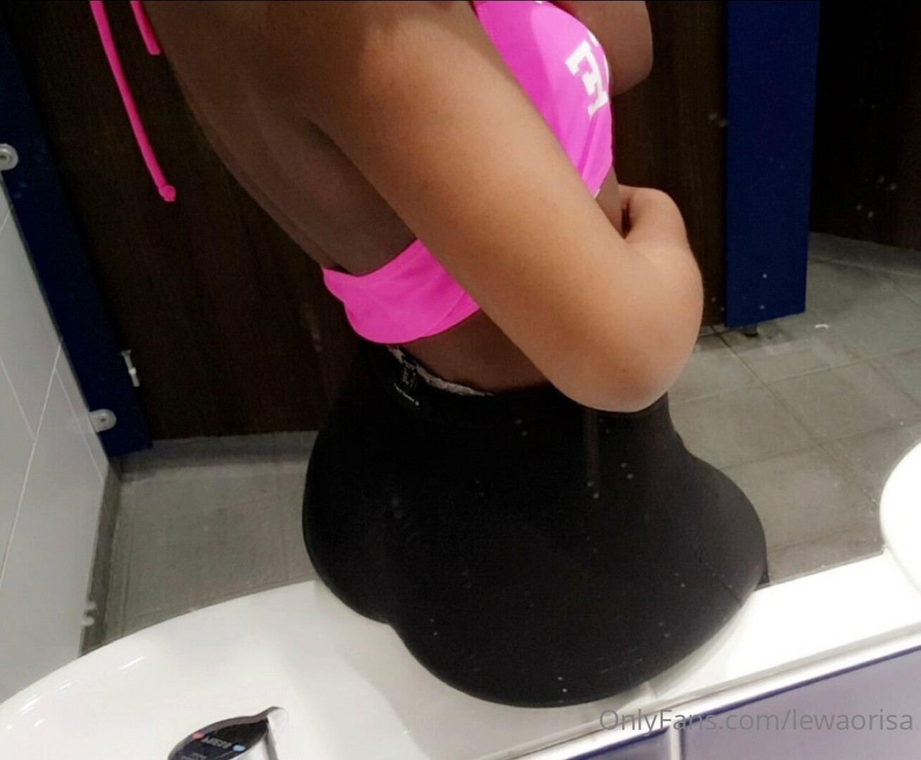 Photo by lewaorisa published on May 23,2023 01:12:03 - BestThots