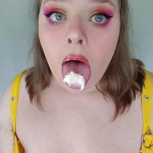 phoebeheart #1277773