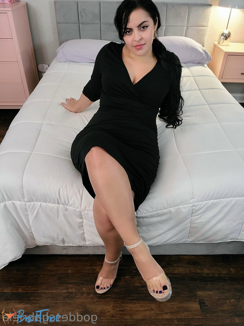 Photo by goddessgabriela published on December 13,2024 17:04:01 - BestThots