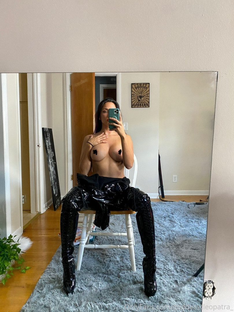 Photo by cleox13 published on June 20,2023 11:33:20 - BestThots