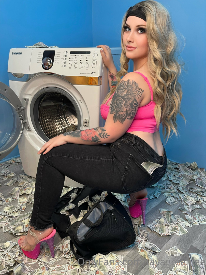 Photo by tayagreenlee published on May 17,2023 08:58:28 - BestThots