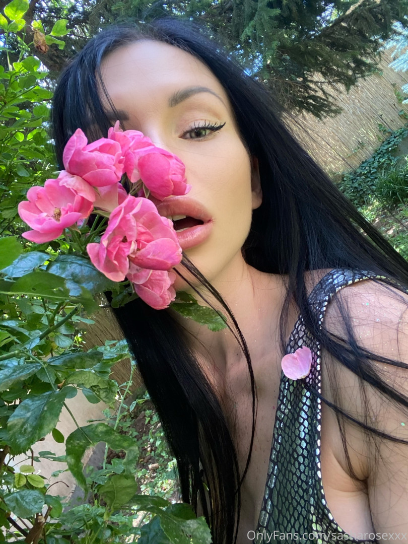 Photo by sasharosexxx published on June 5,2023 12:40:09 - BestThots