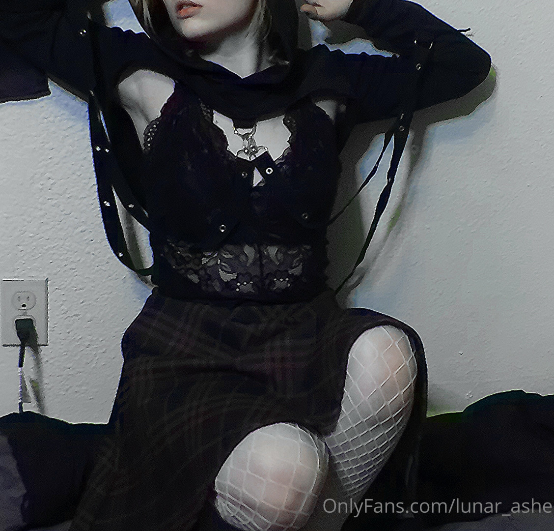 Photo by lunar_ashe published on May 22,2023 06:58:05 - BestThots