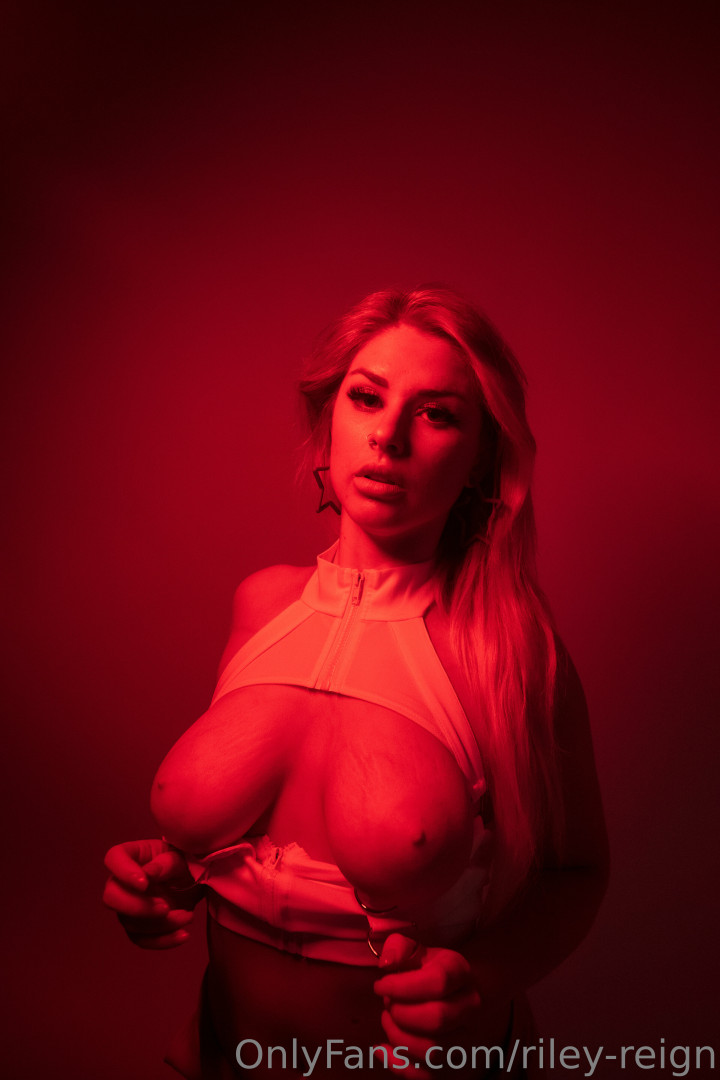 Photo by riley-reign published on August 16,2023 17:24:34 - BestThots