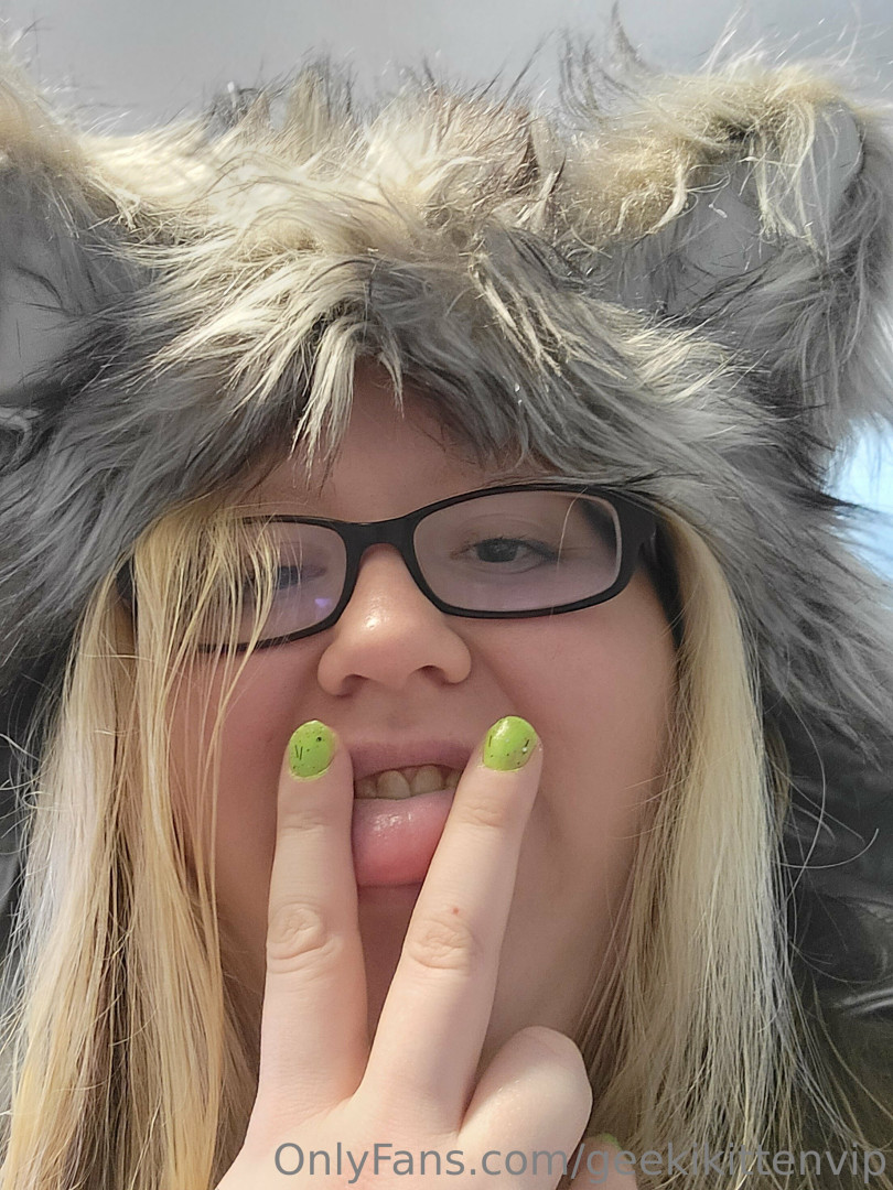 Photo by geekikittenvip published on January 15,2024 05:45:07 - BestThots