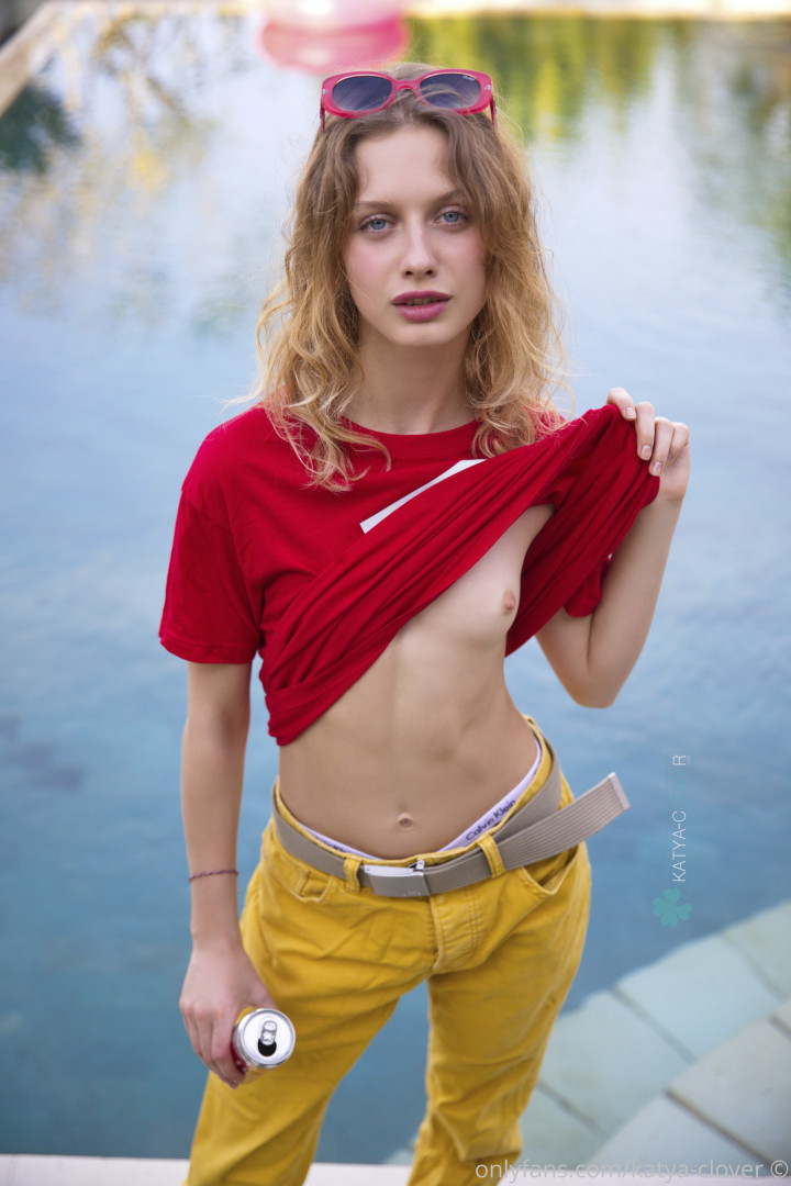 Photo by erotic-magazine published on June 19,2023 22:17:26 - BestThots