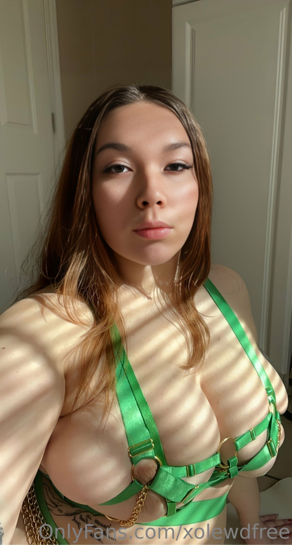 Photo by xolewdfree published on June 12,2023 04:04:04 - BestThots