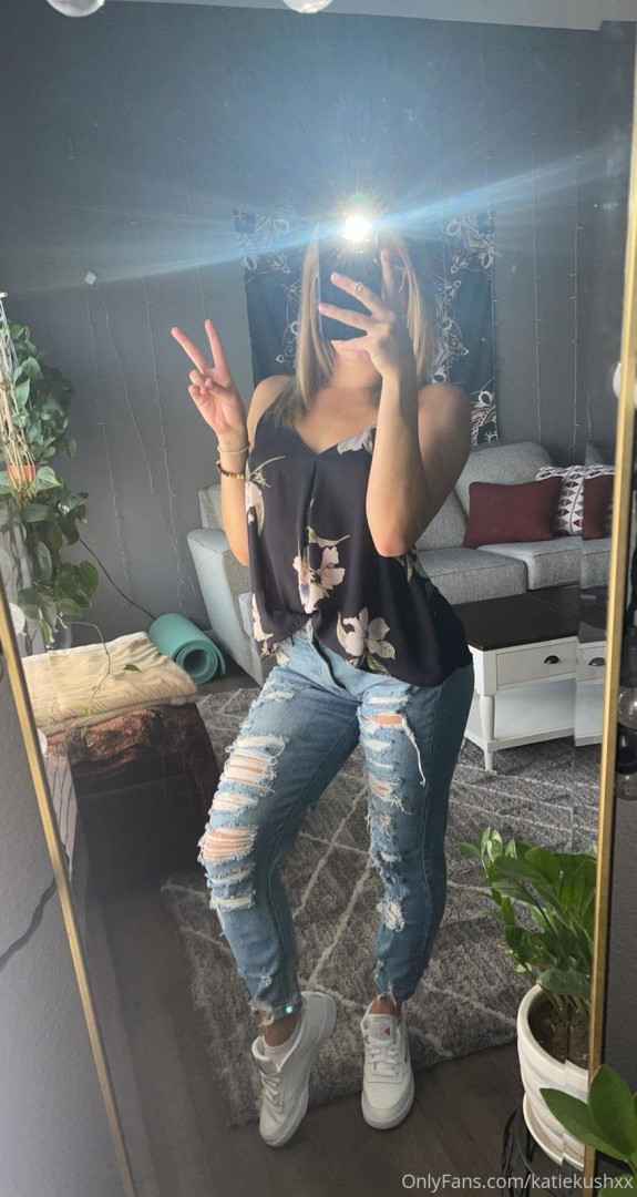 Photo by katiekushxx published on August 7,2023 09:04:14 - BestThots