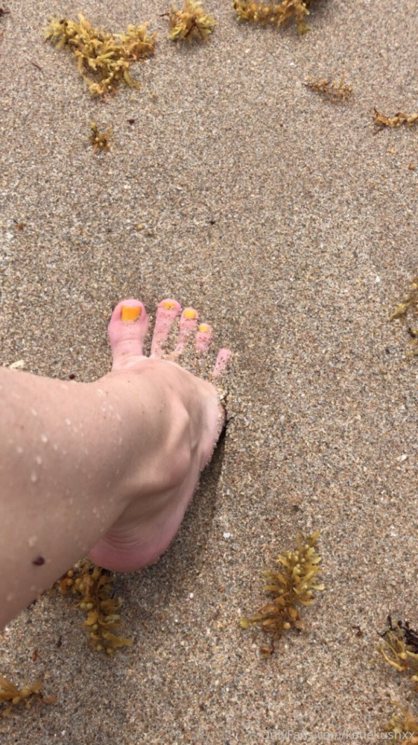 Photo by katiekushxx published on August 7,2023 09:37:11 - BestThots