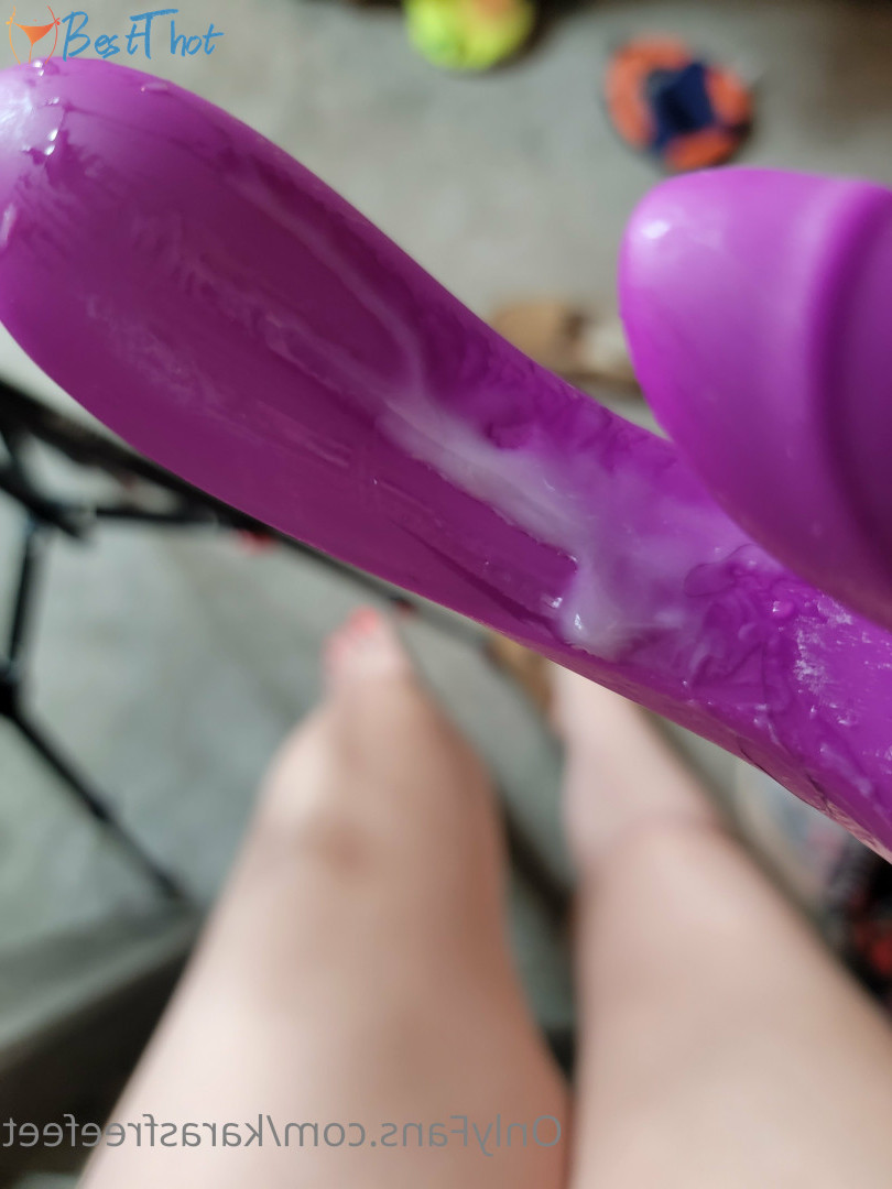 Photo by karasfreefeet published on December 12,2024 10:00:41 - BestThots