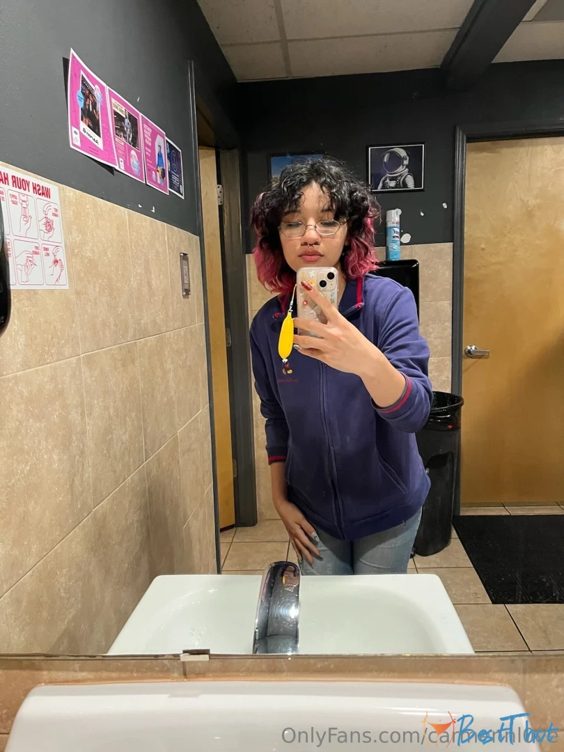 carmennl0ve #9811350