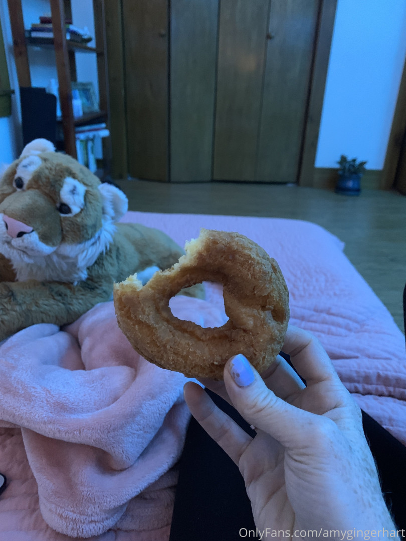 Photo by amygingerhart published on September 2,2023 00:36:06 - BestThots