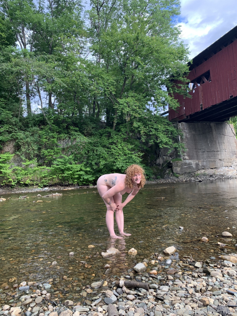 Photo by amygingerhart published on September 2,2023 00:53:31 - BestThots