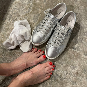 fridayfancyfeet #6262929
