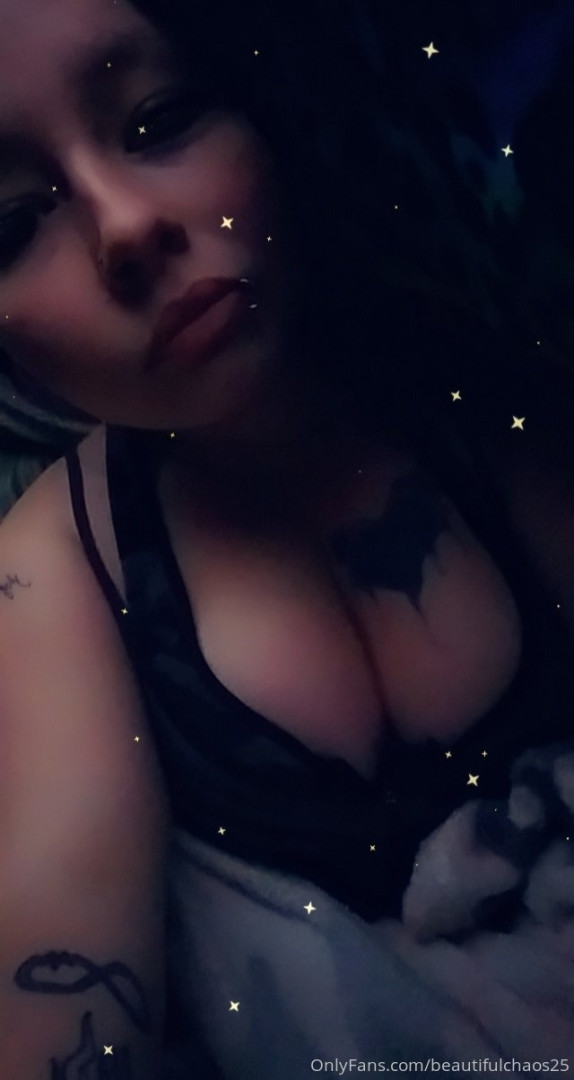 Photo by beautifulchaos25 published on October 16,2023 11:28:09 - BestThots