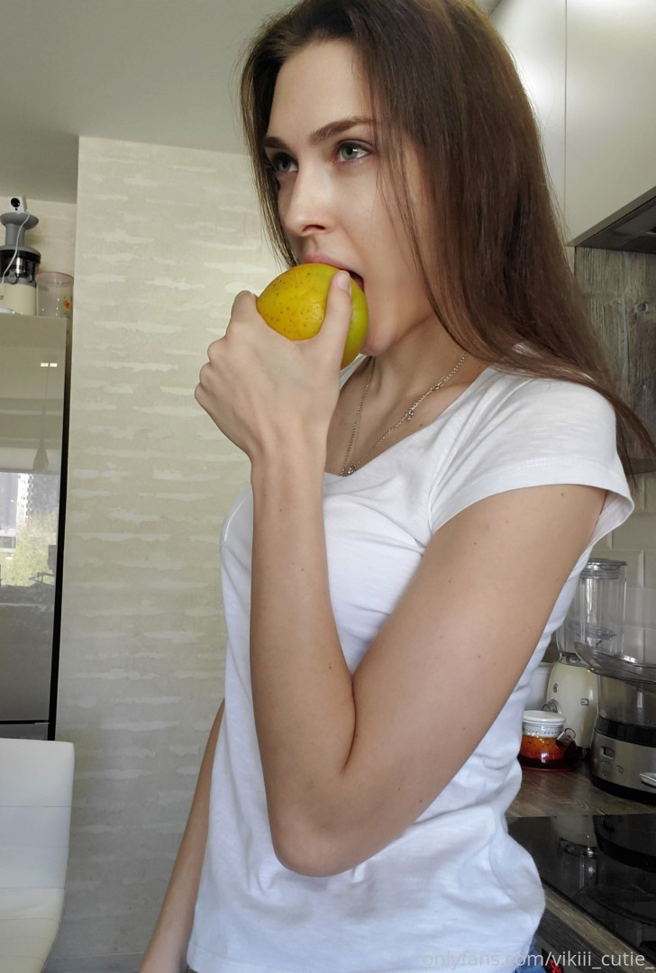 Photo by vikiii_cutie_ published on October 17,2023 04:29:45 - BestThots