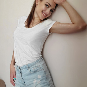vikiii_cutie_ #7608772