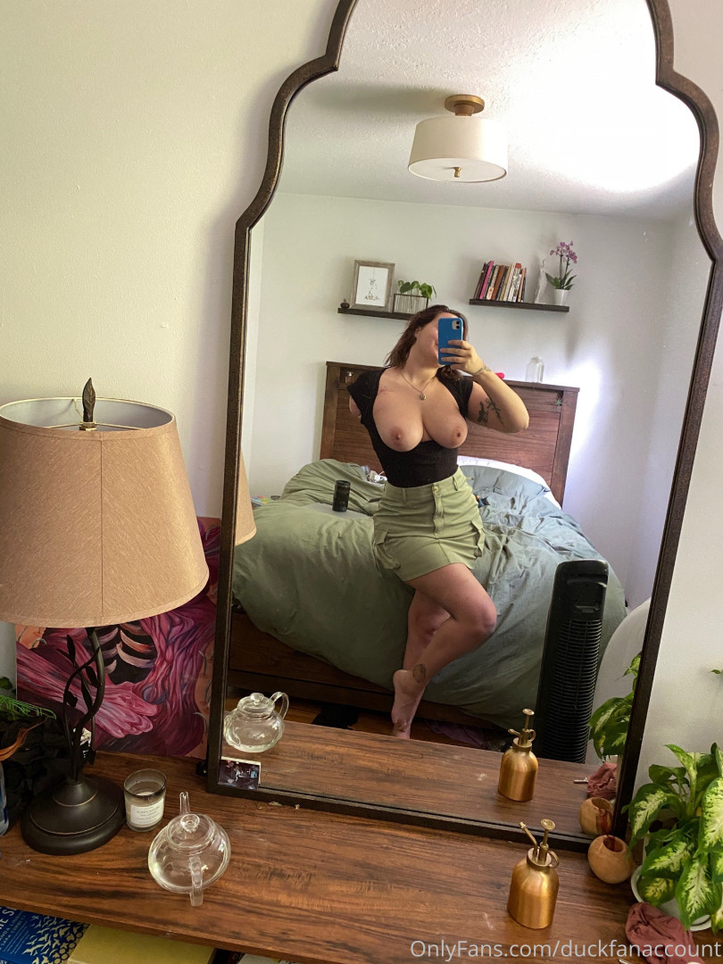 Photo by duckfanaccount published on October 13,2023 06:09:36 - BestThots