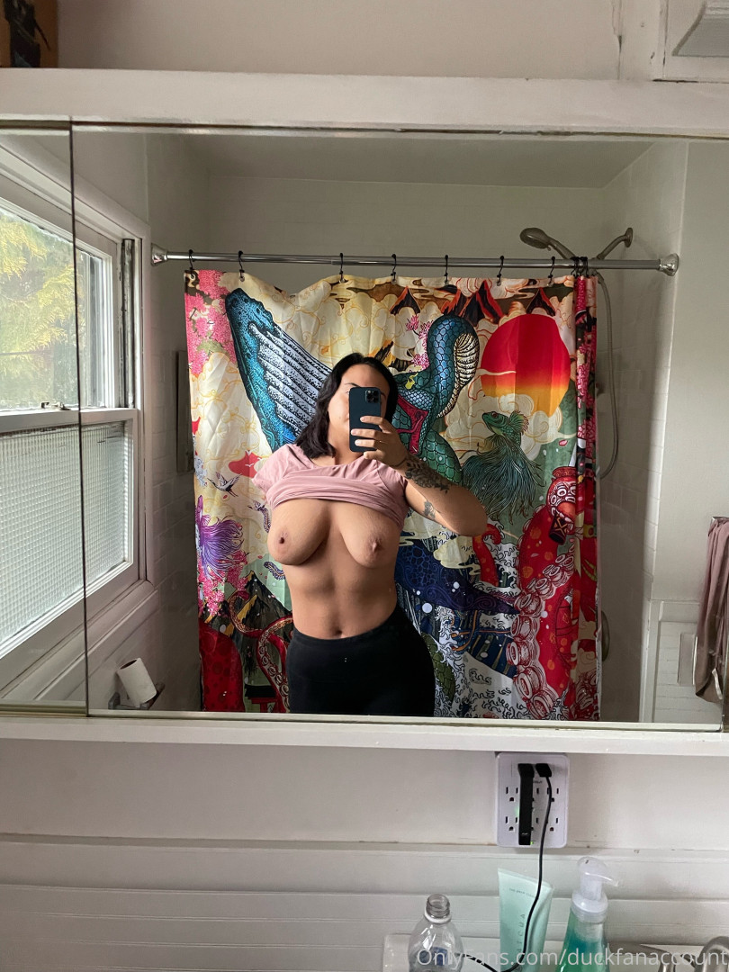 Photo by duckfanaccount published on October 13,2023 07:10:56 - BestThots