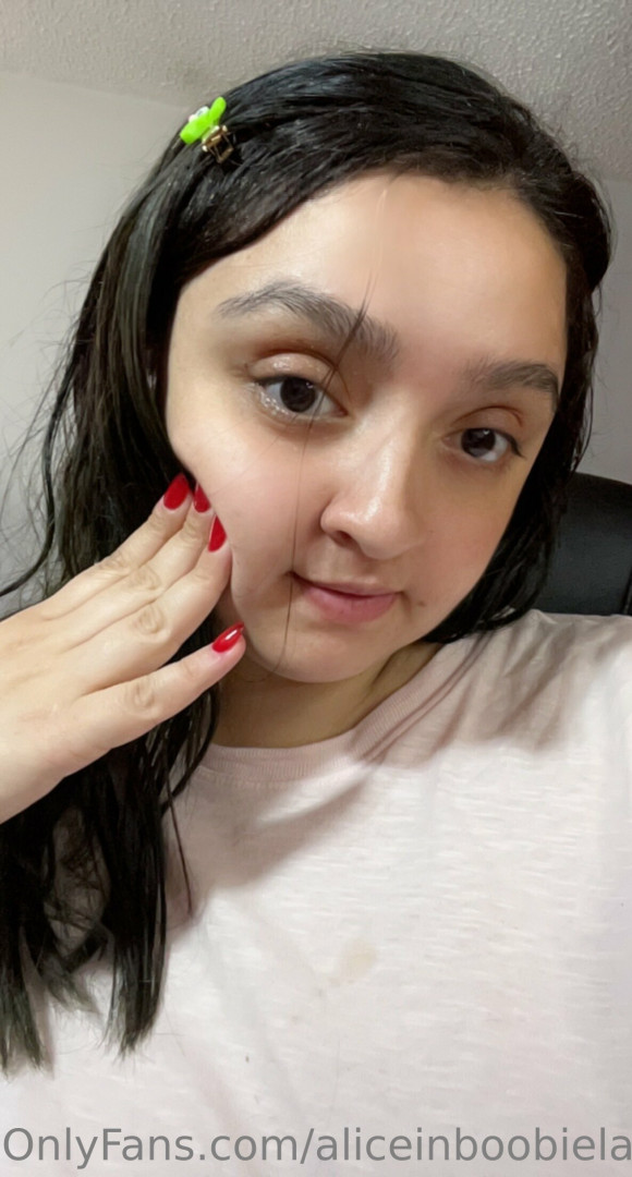 Photo by aliceinboobieland published on November 19,2023 20:15:58 - BestThots